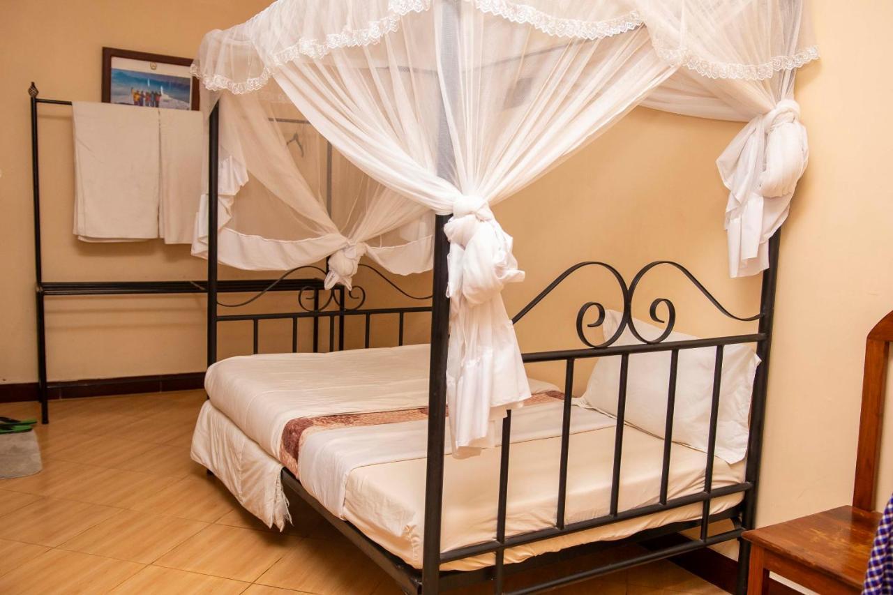 Meru Safari House Arusha Exterior photo